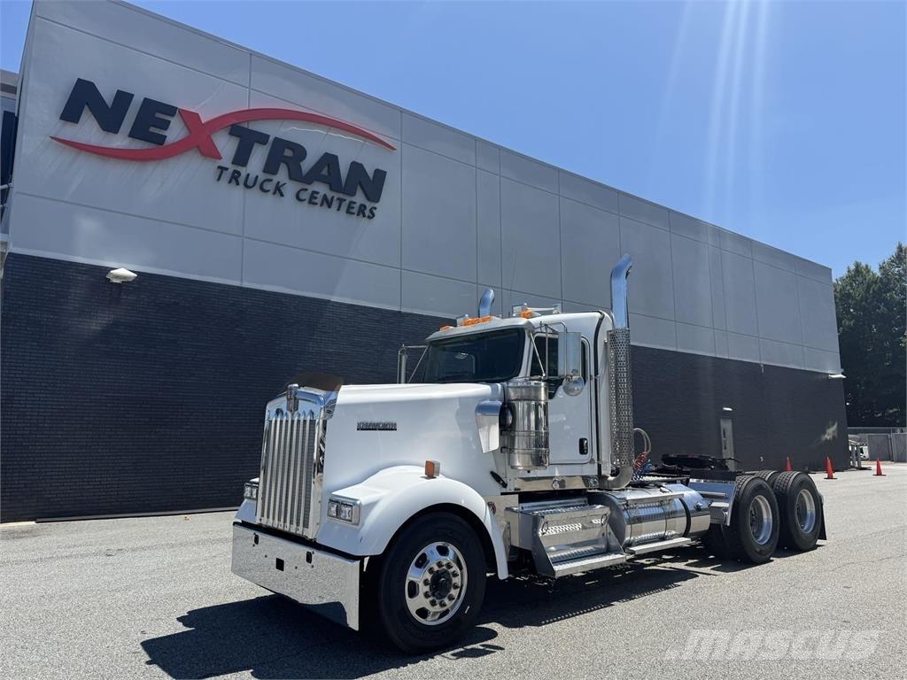 Kenworth W900 Vetopöytäautot