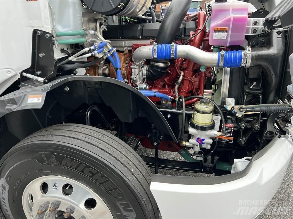Mack AN64T Vetopöytäautot