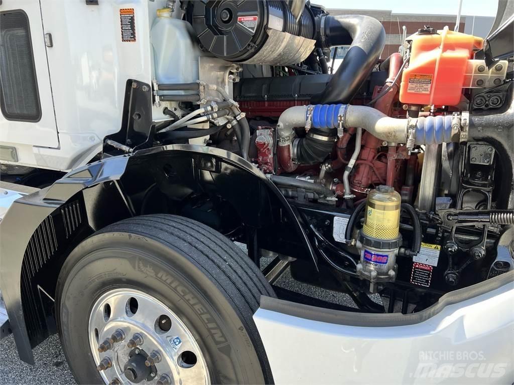 Mack AN64T Vetopöytäautot