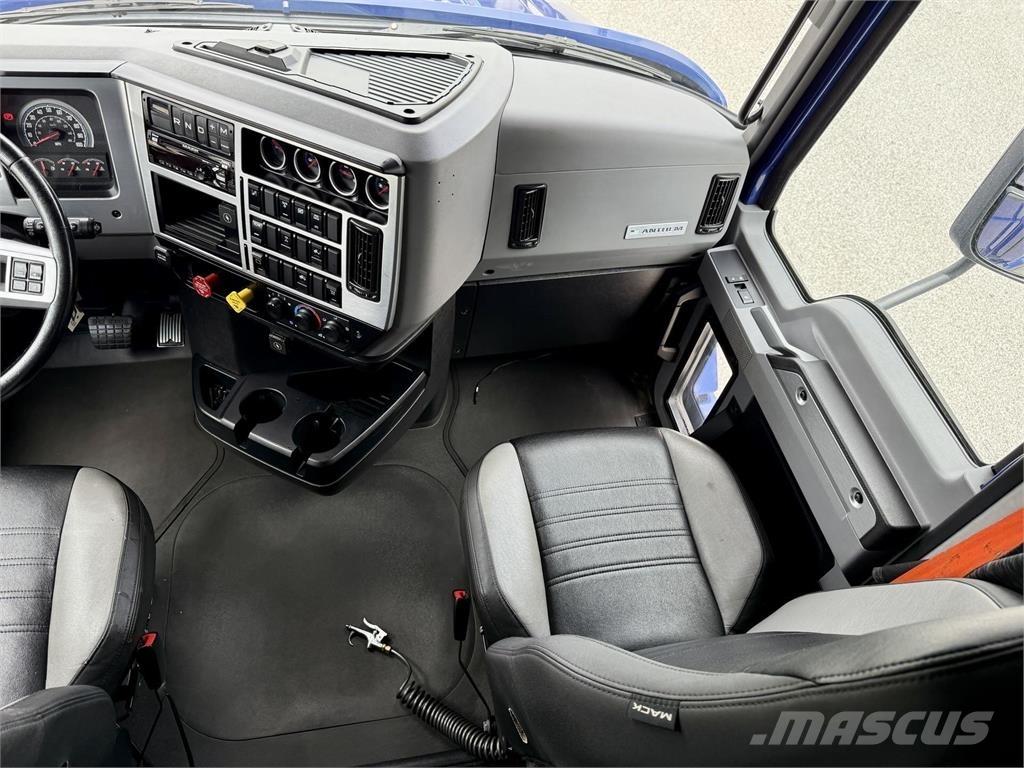 Mack AN64T Vetopöytäautot