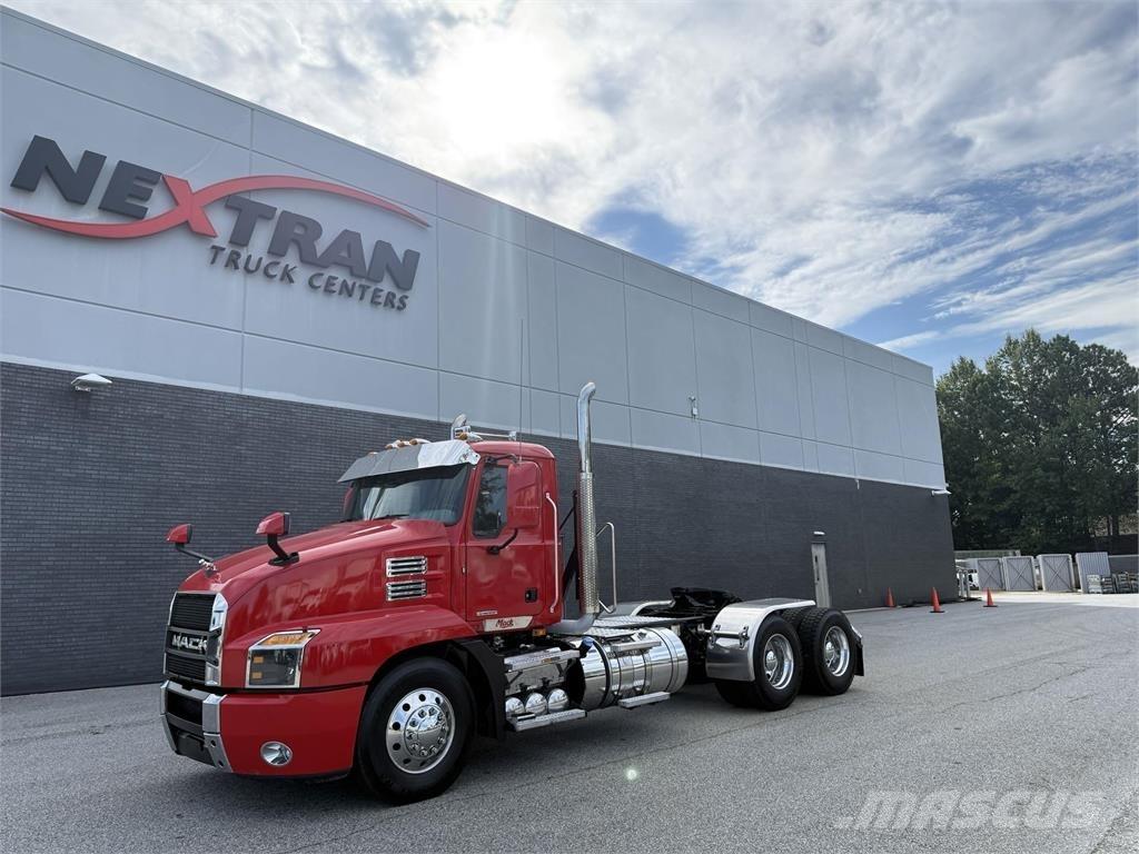 Mack AN64T Vetopöytäautot