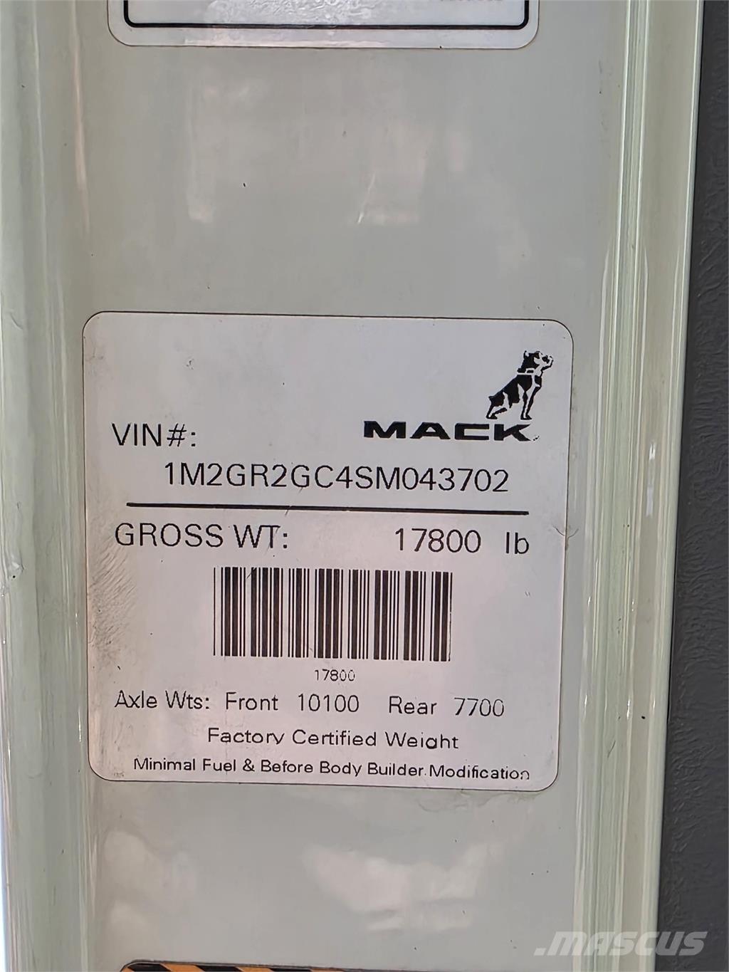 Mack GR64B Sora- ja kippiautot