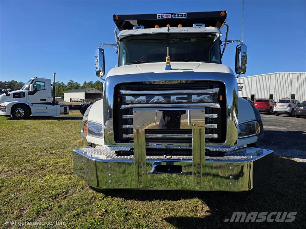 Mack GR64B Sora- ja kippiautot