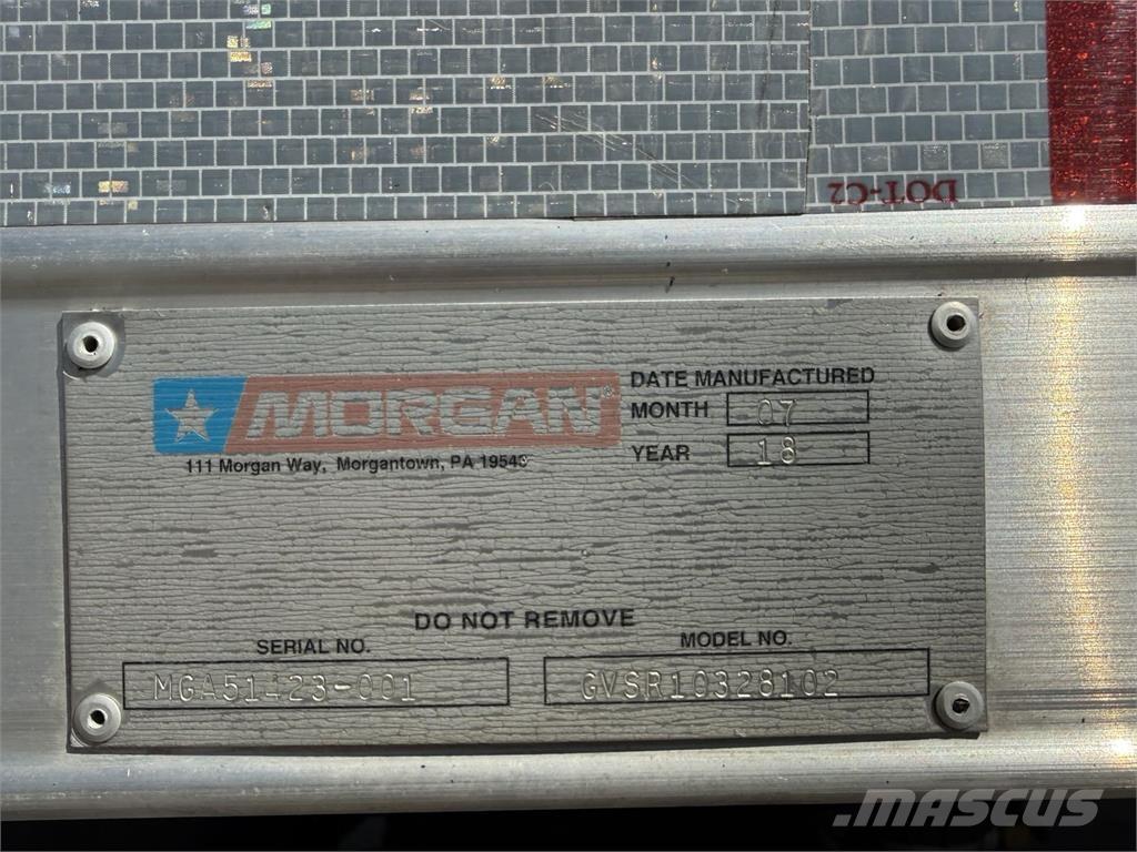 Mack GR64B9 Vetopöytäautot