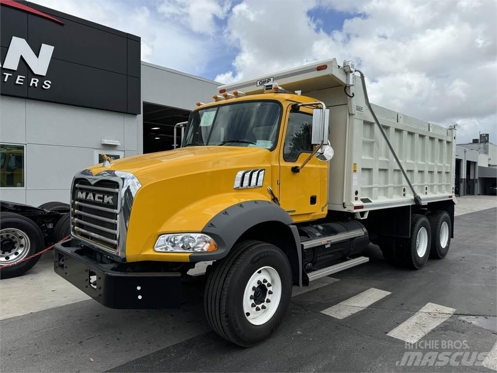 Mack GR64BRX Sora- ja kippiautot