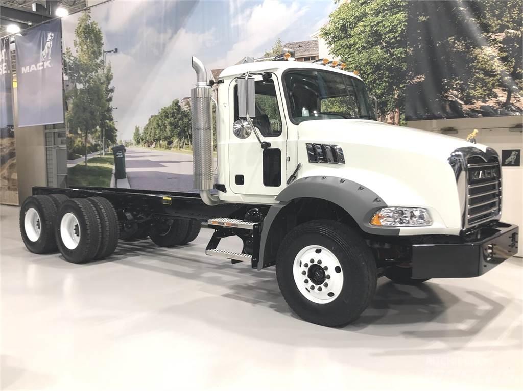 Mack GR64BX Betonikuorma-autot