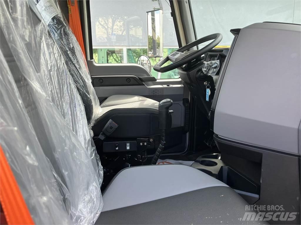 Mack GR64BX Sora- ja kippiautot