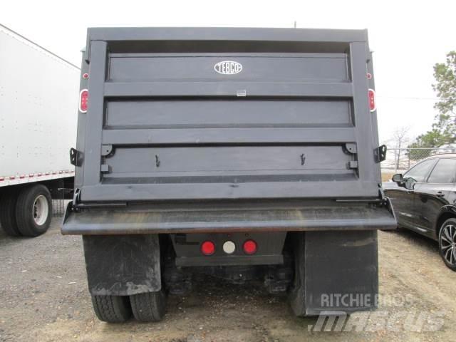 Mack GR64F Sora- ja kippiautot