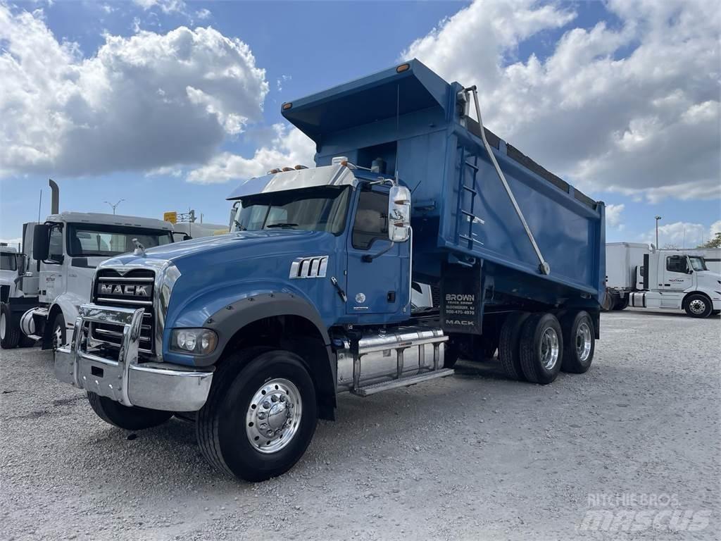 Mack GR64FR Sora- ja kippiautot