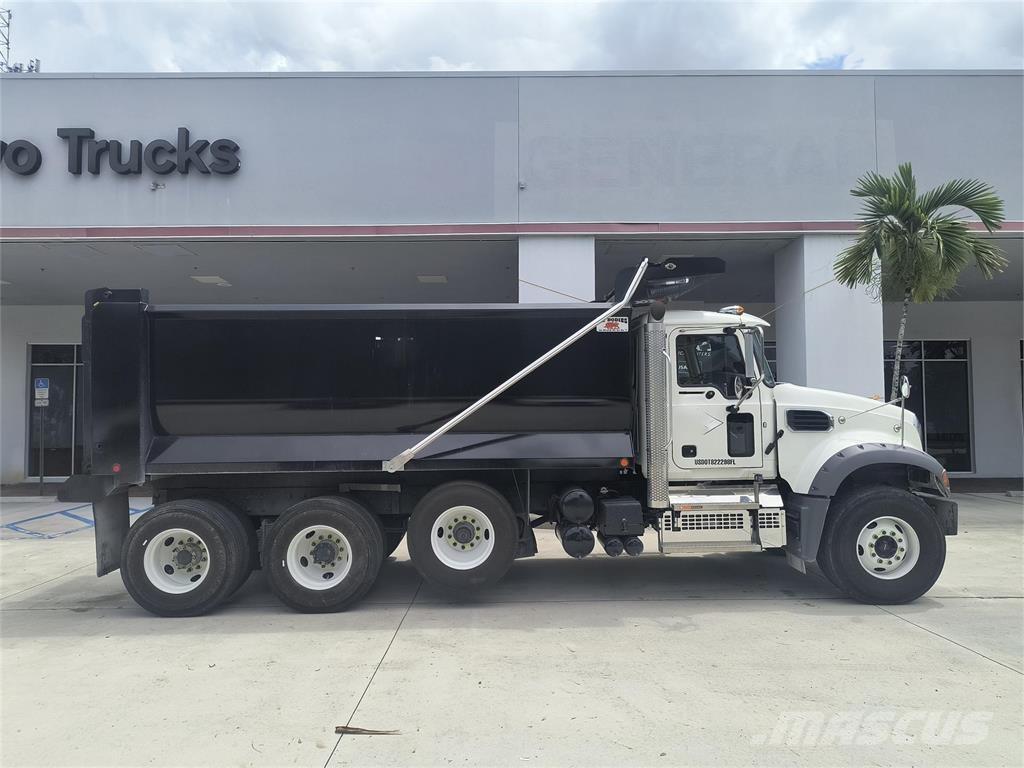 Mack GR64FR Sora- ja kippiautot