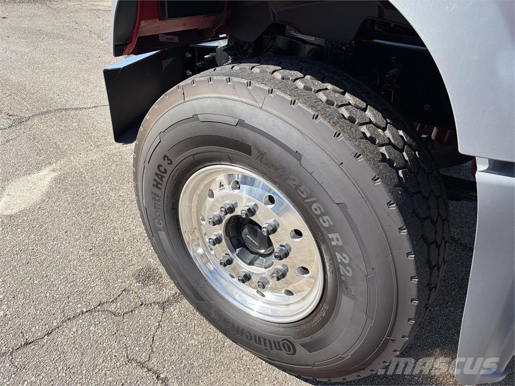 Mack GR64FR Betonikuorma-autot