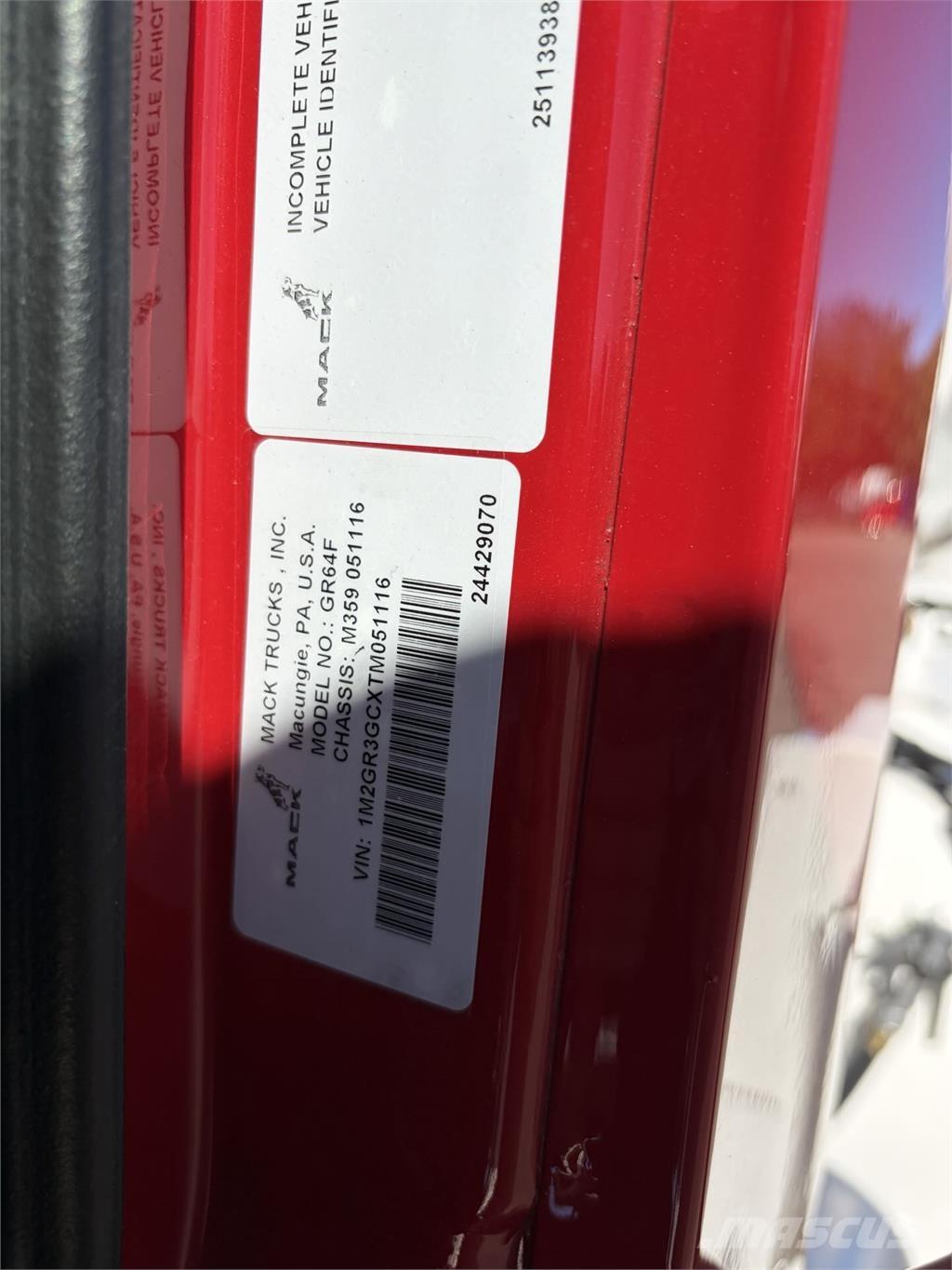 Mack GR64FR Betonikuorma-autot