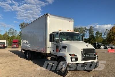 Mack MD642 Umpikorikuorma-autot