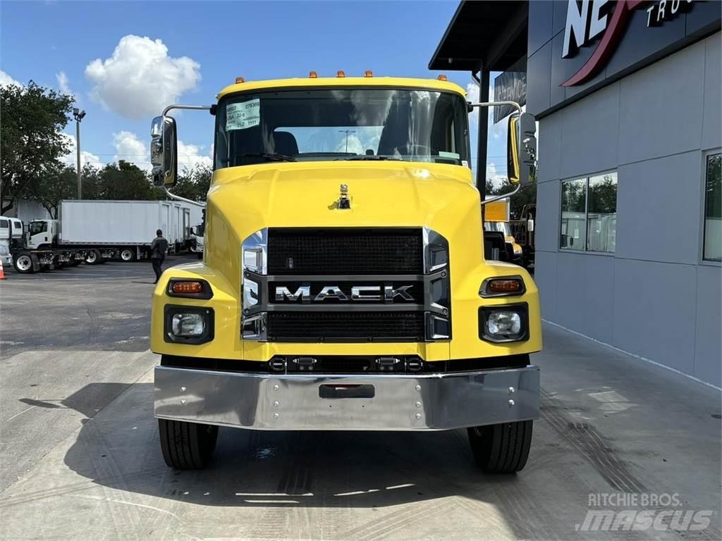 Mack MD7 42R Muut metsäkoneet