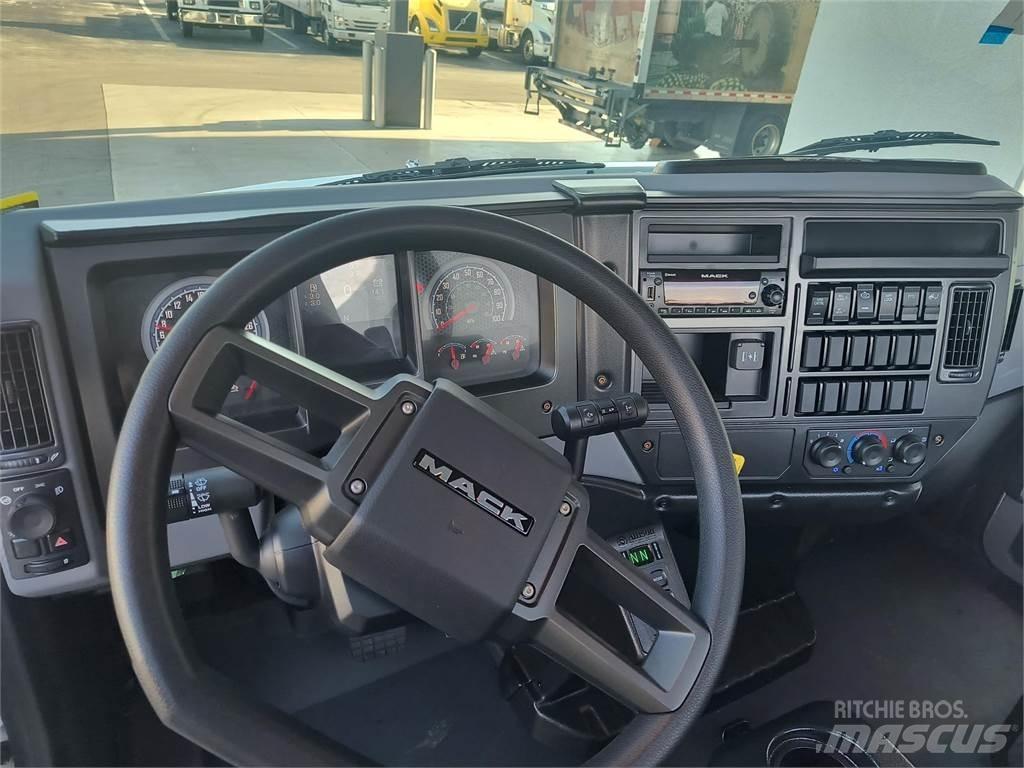Mack MD7 42R Kuorma-autoalustat