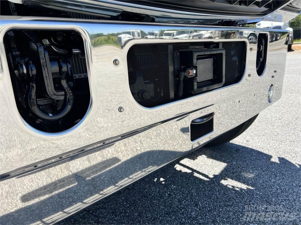 Mack PI64T Vetopöytäautot