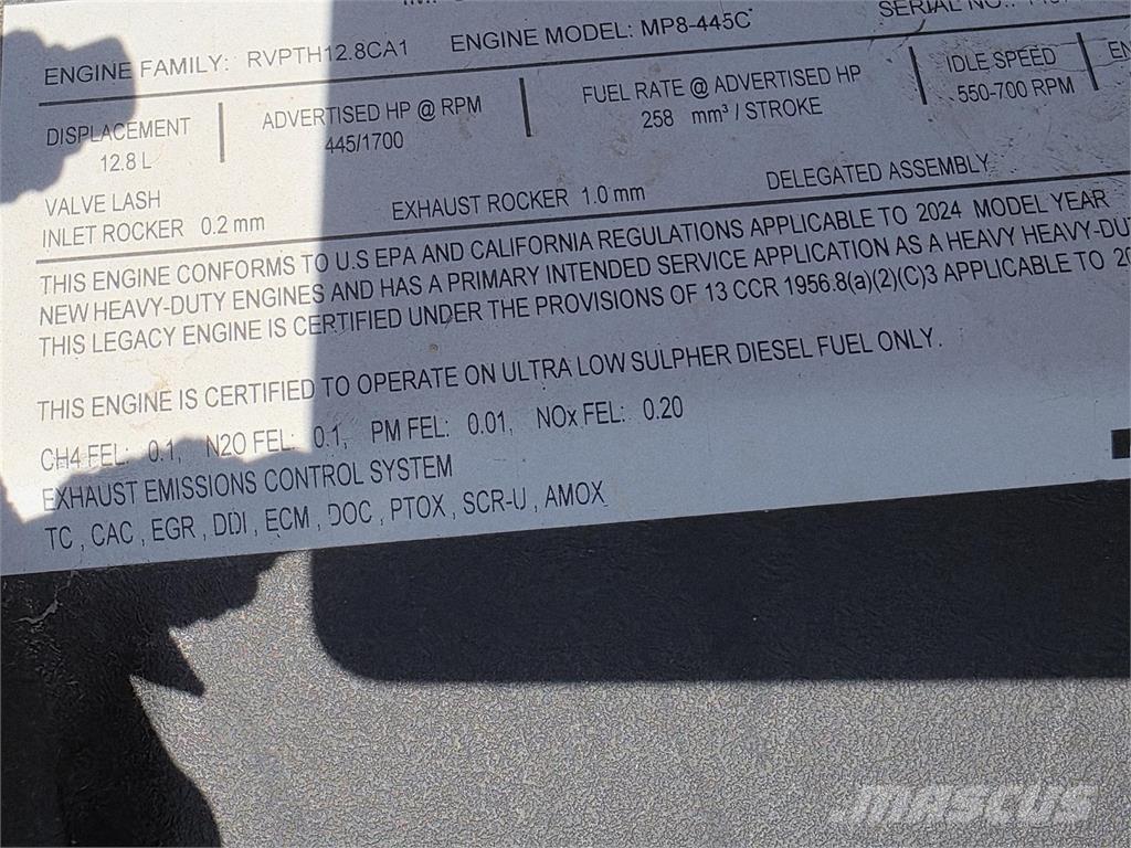 Mack PI64T Vetopöytäautot