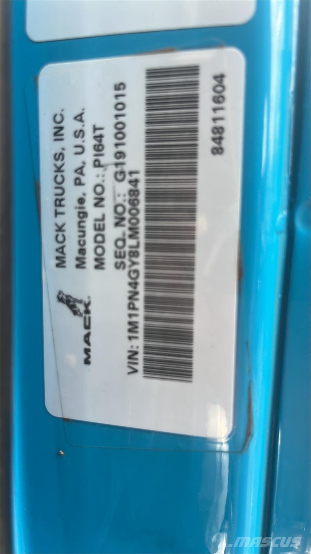 Mack PI64T Vetopöytäautot