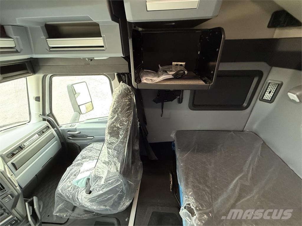 Mack PR64T Vetopöytäautot