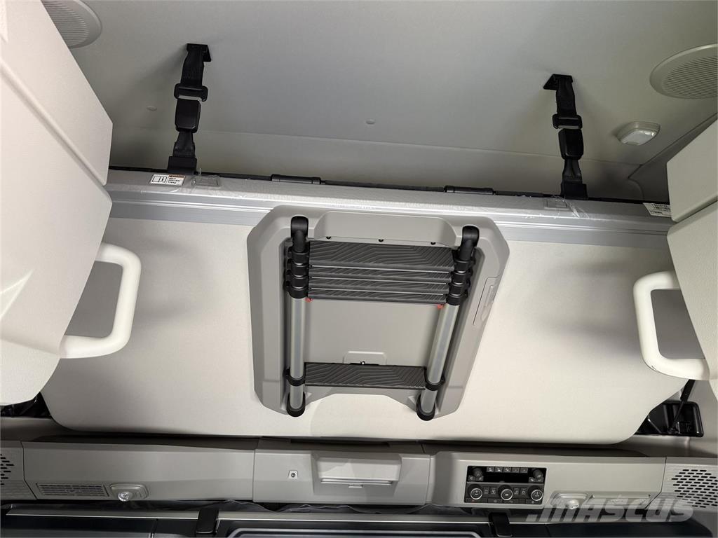 Volvo NEW VNL860 Vetopöytäautot