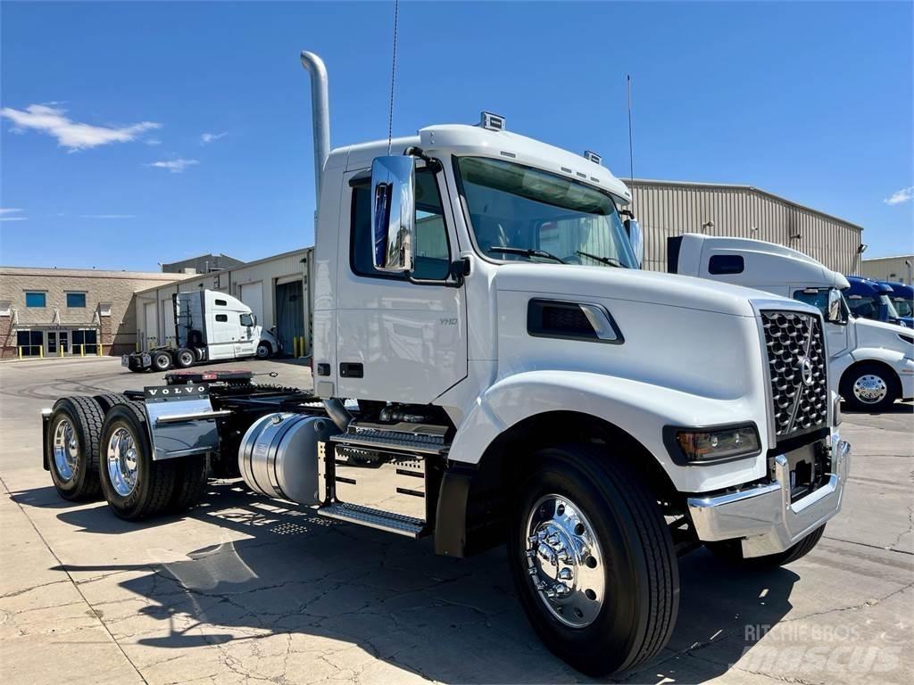 Volvo VHD64FT300 Vetopöytäautot