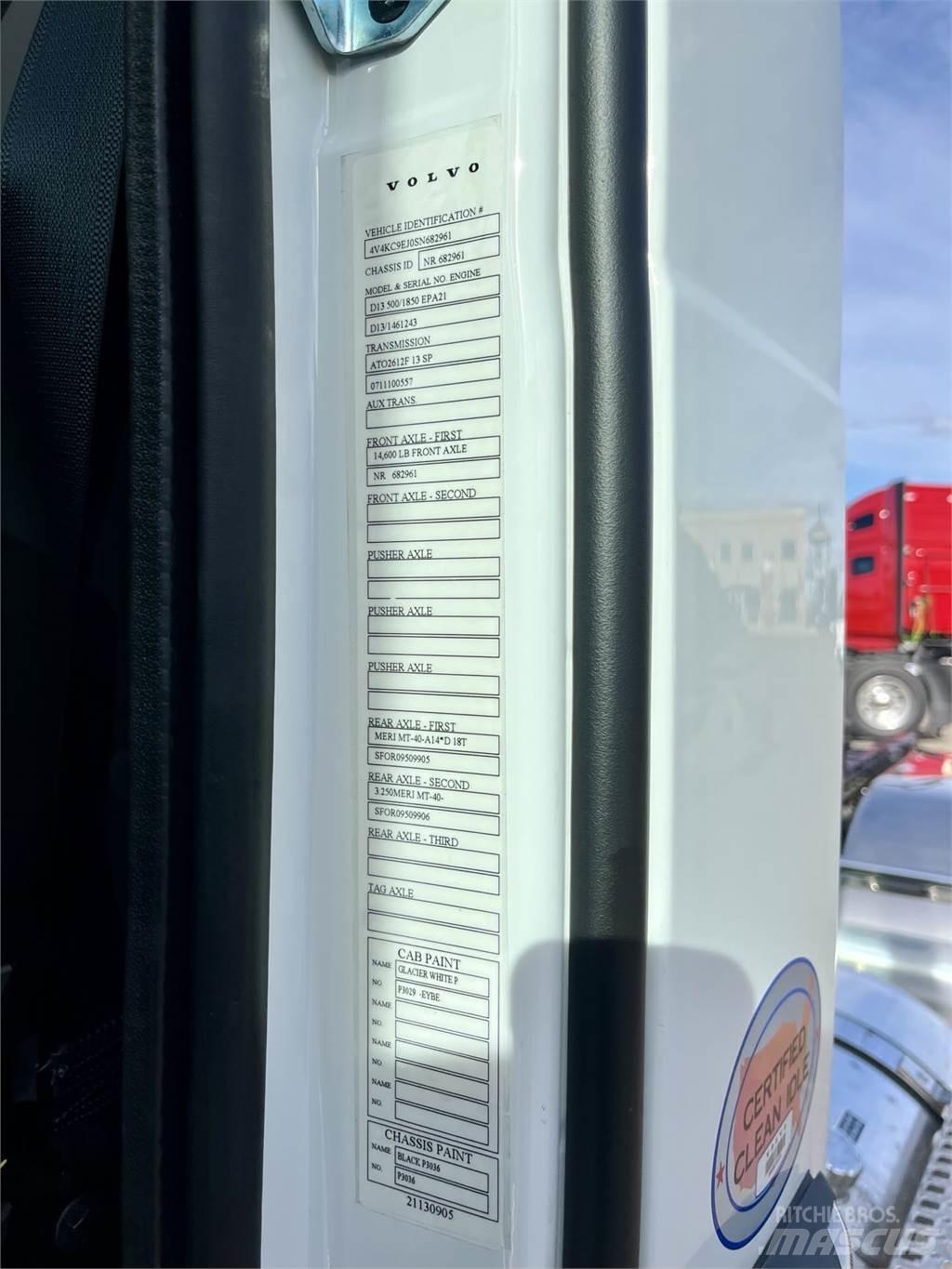 Volvo VHD64FT300 Vetopöytäautot