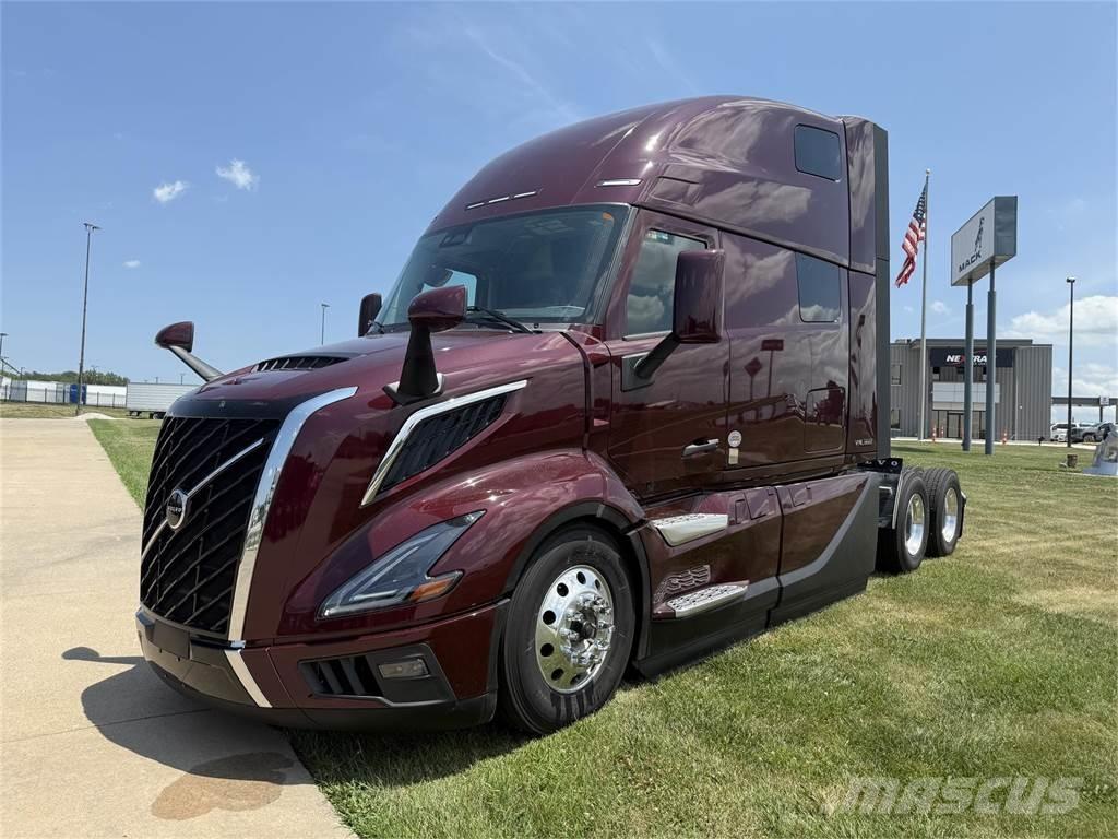 Volvo VNL 860 Vetopöytäautot