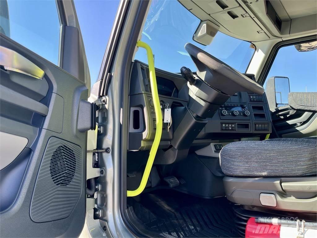 Volvo VNL64T300 Vetopöytäautot