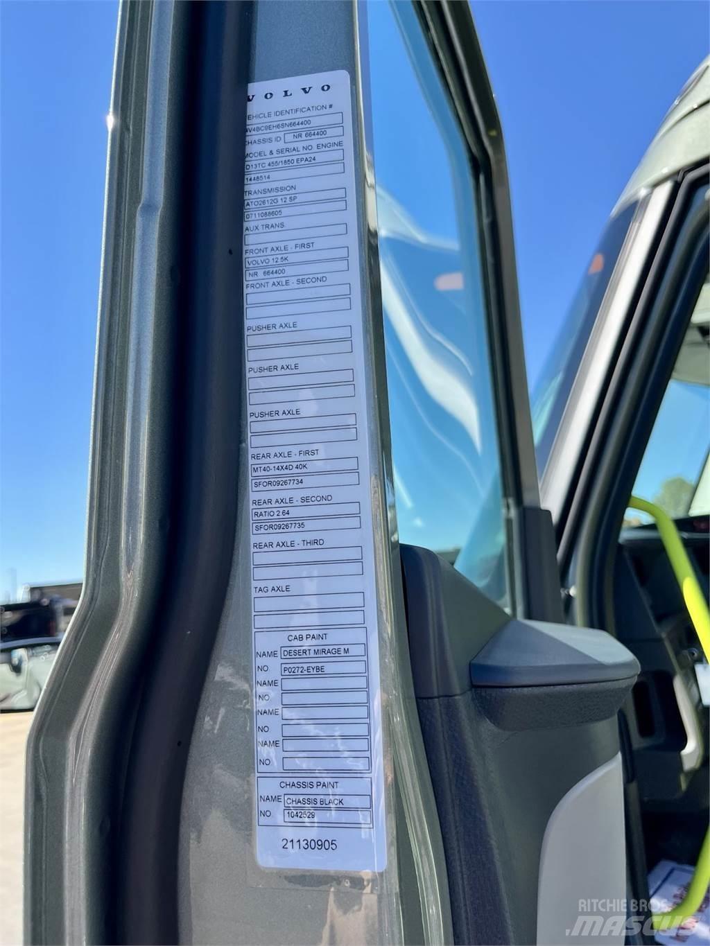 Volvo VNL64T300 Vetopöytäautot