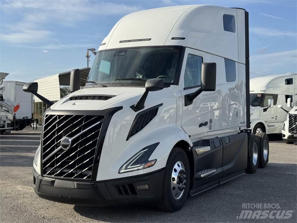 Volvo VNL64T300 Vetopöytäautot