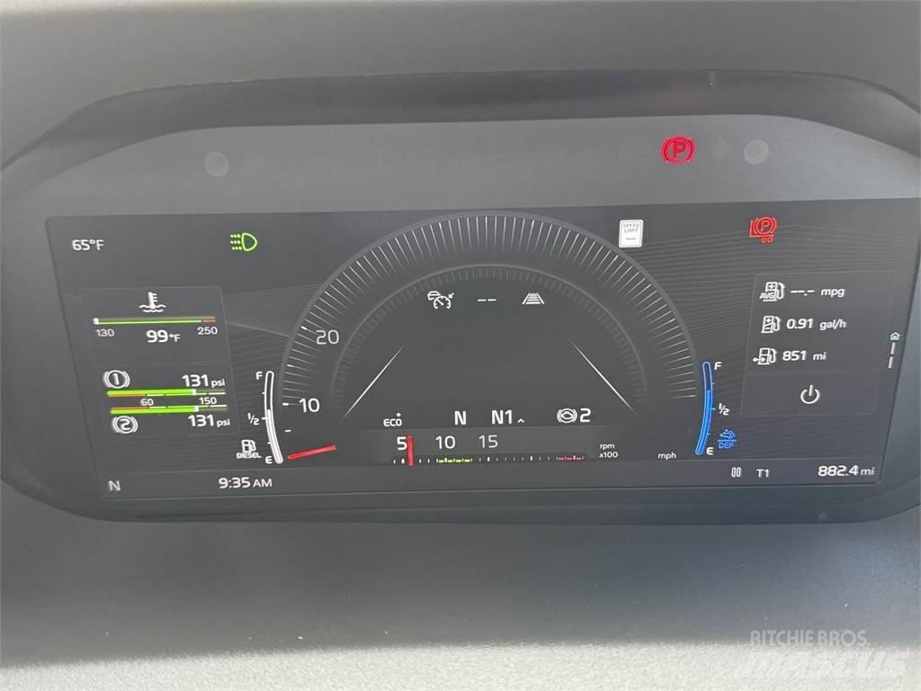 Volvo VNL64T300 Vetopöytäautot