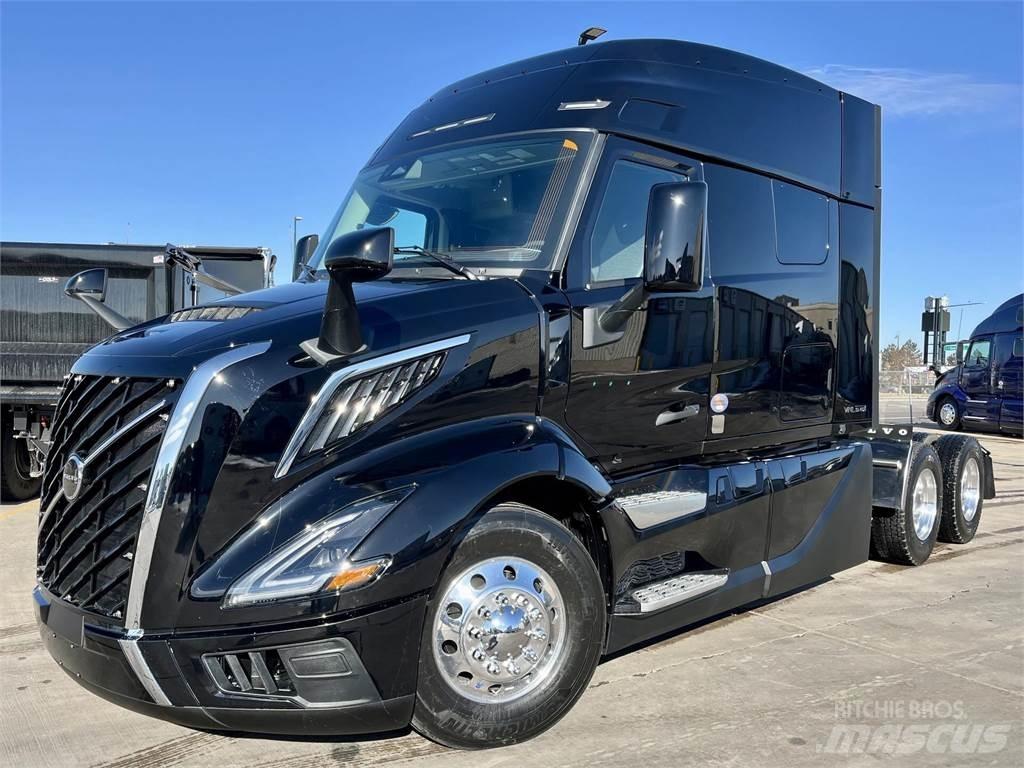 Volvo VNL64T640 Vetopöytäautot