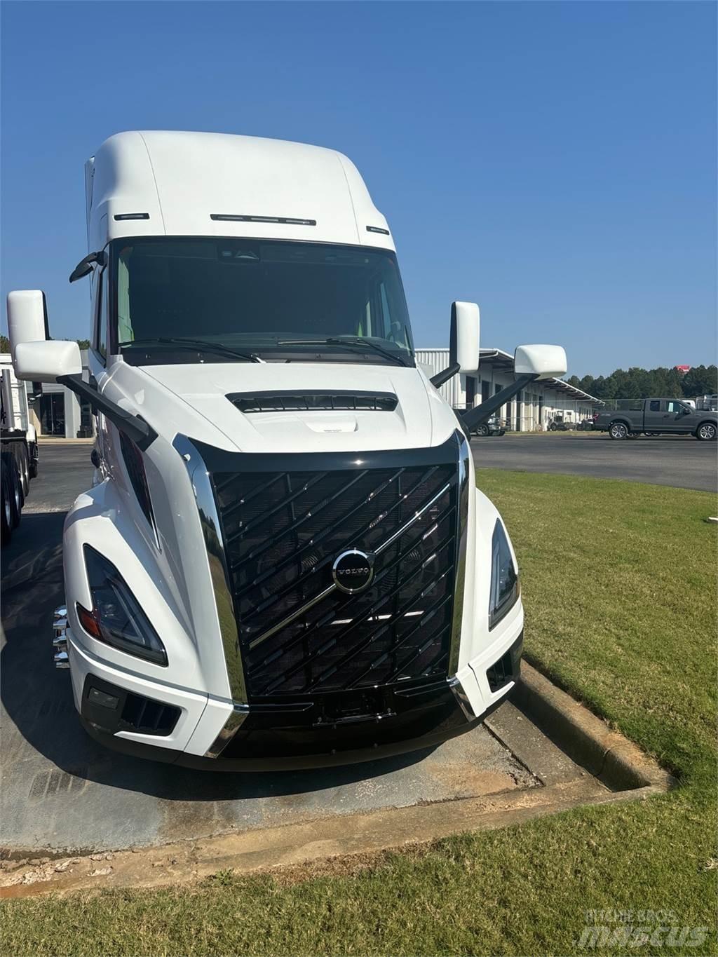 Volvo VNL64T860 Vetopöytäautot