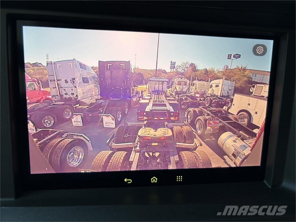 Volvo VNL64T860 Vetopöytäautot