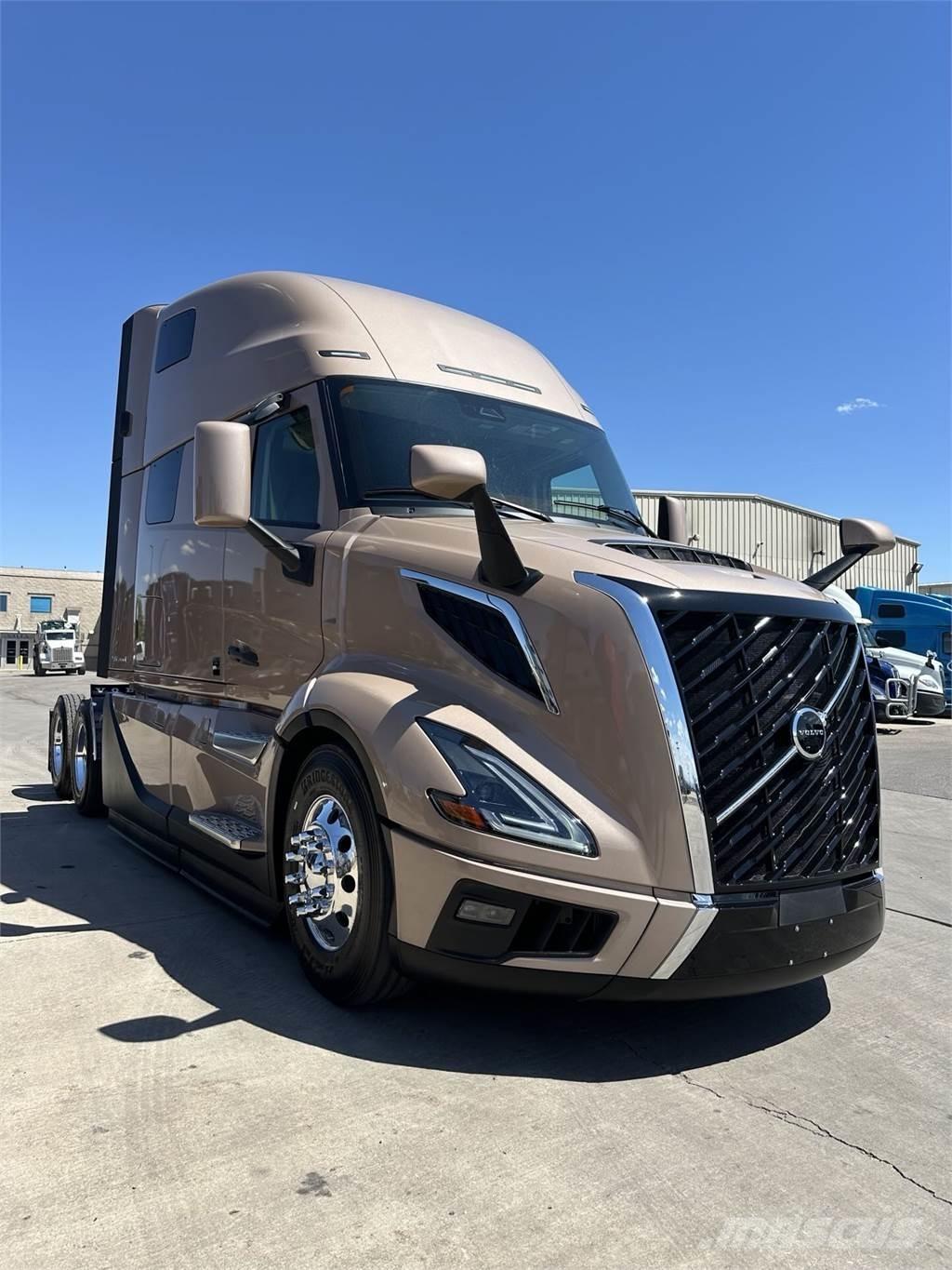 Volvo VNL64T860 Vetopöytäautot