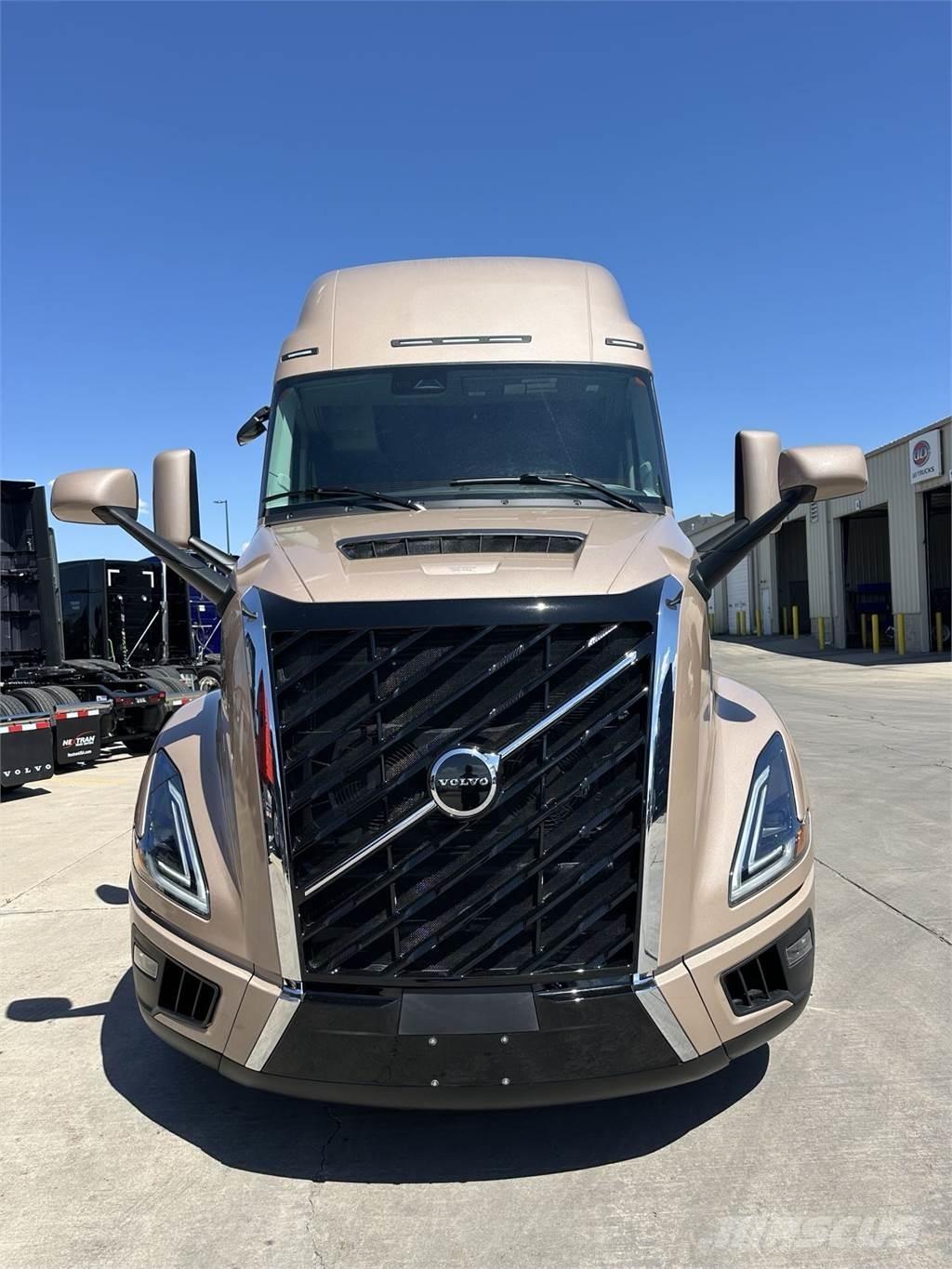 Volvo VNL64T860 Vetopöytäautot
