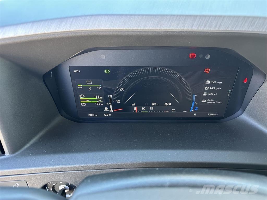 Volvo VNL64T860 Vetopöytäautot