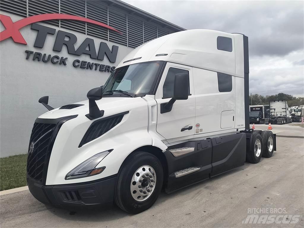 Volvo VNL64T860 Vetopöytäautot