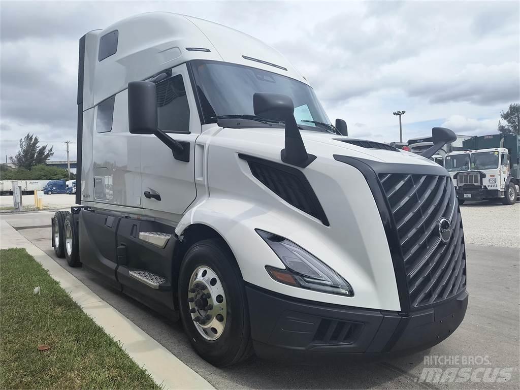 Volvo VNL64T860 Vetopöytäautot