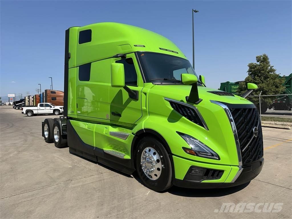 Volvo VNL64T860 Vetopöytäautot