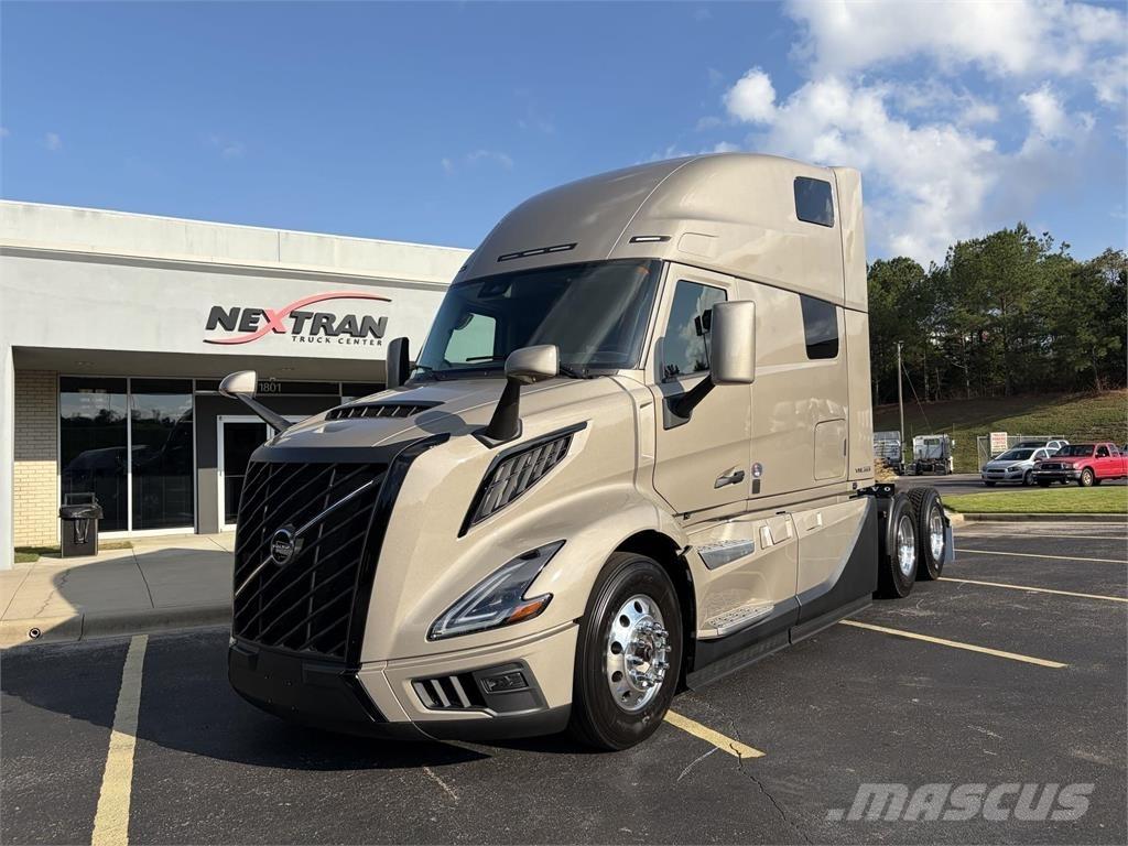 Volvo VNL64T860 Vetopöytäautot