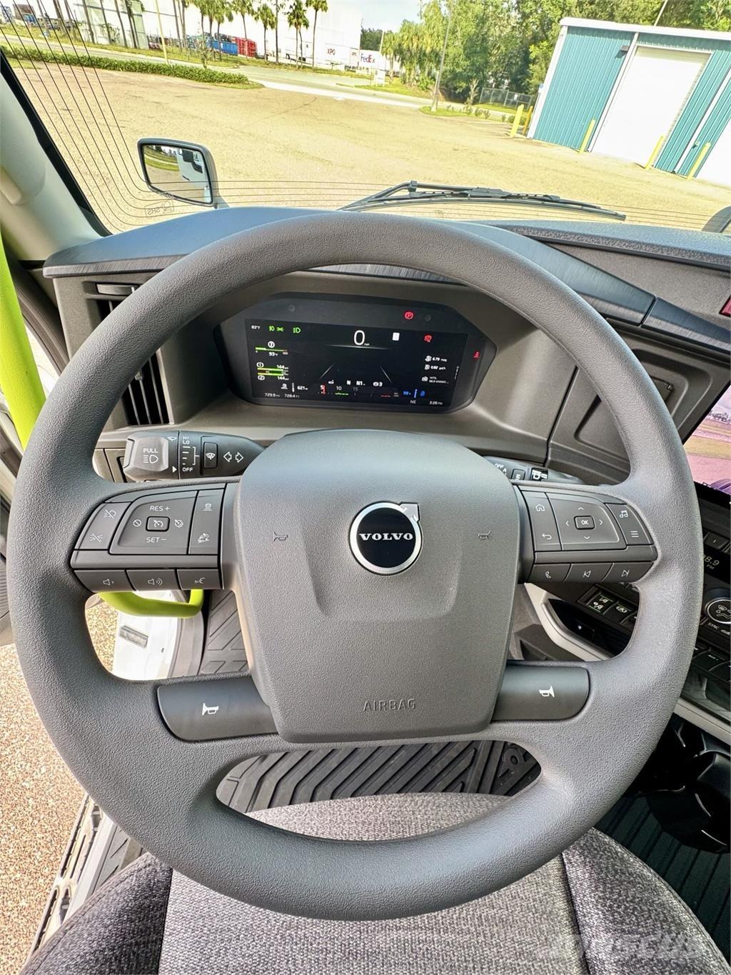 Volvo VNL64T860 Vetopöytäautot