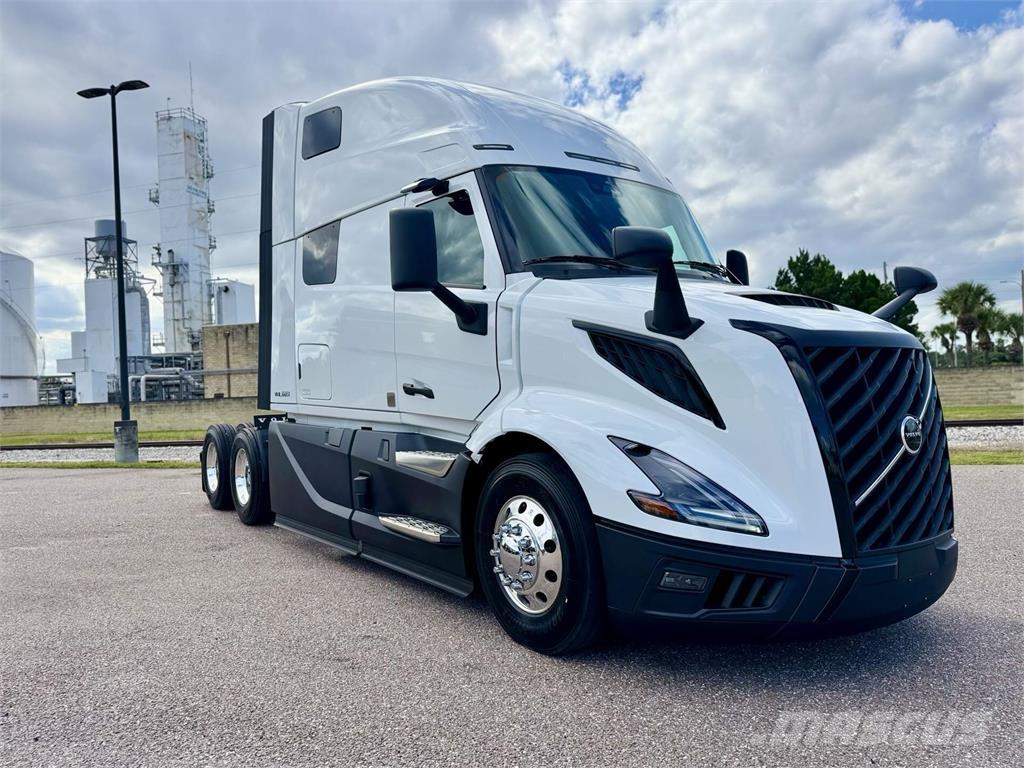 Volvo VNL64T860 Vetopöytäautot