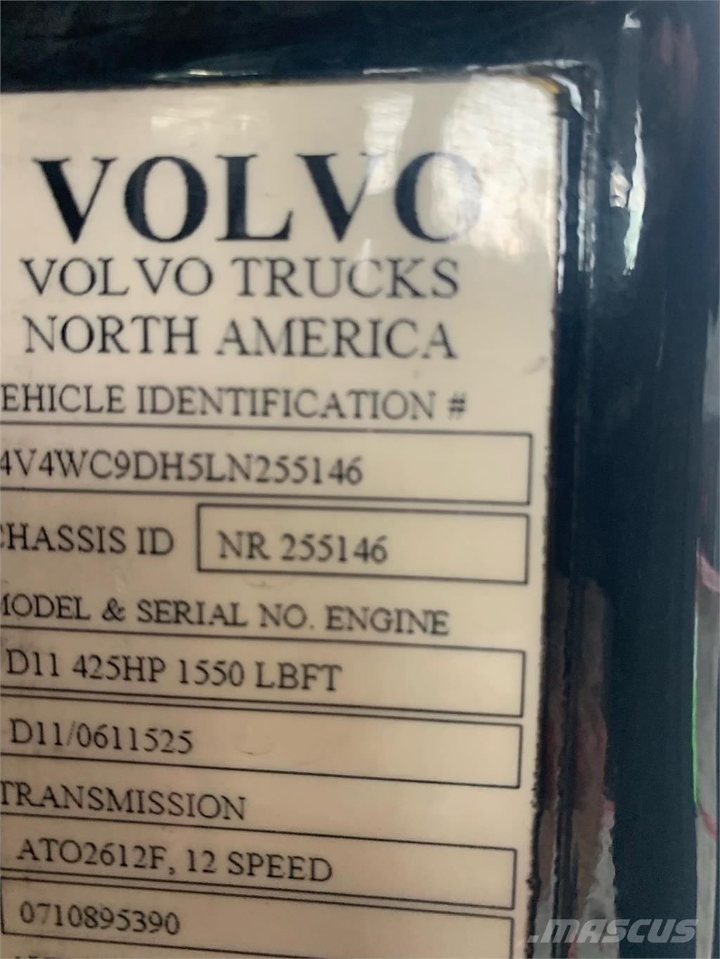 Volvo VNR64T Vetopöytäautot