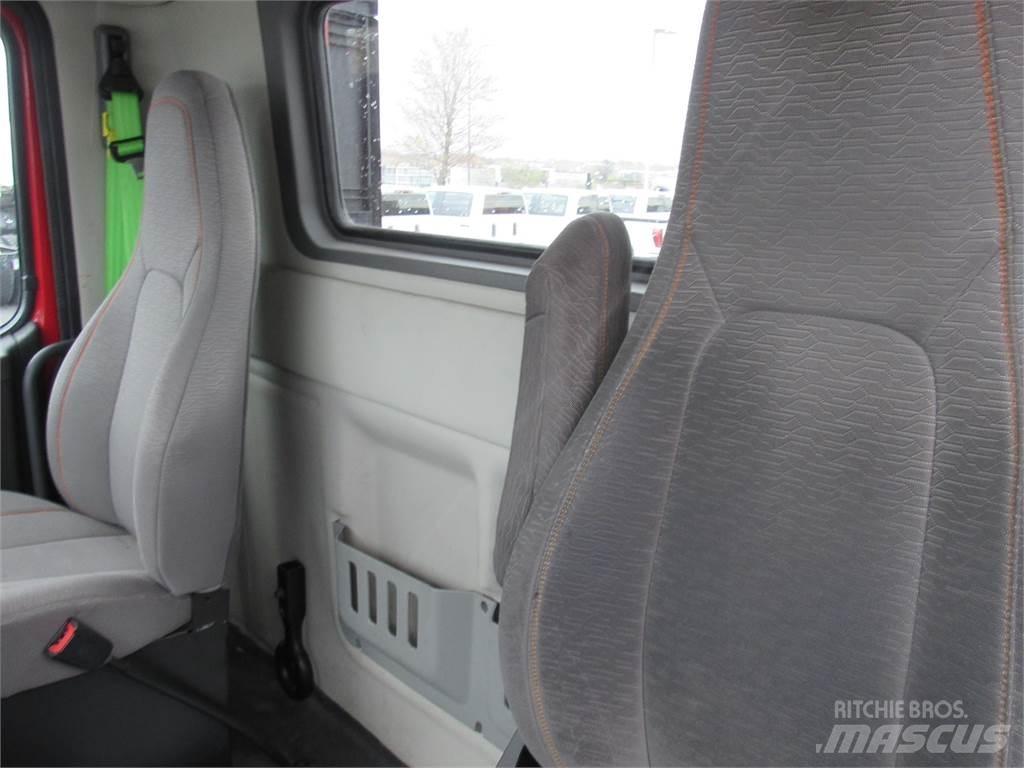 Volvo VNR64T300 Vetopöytäautot