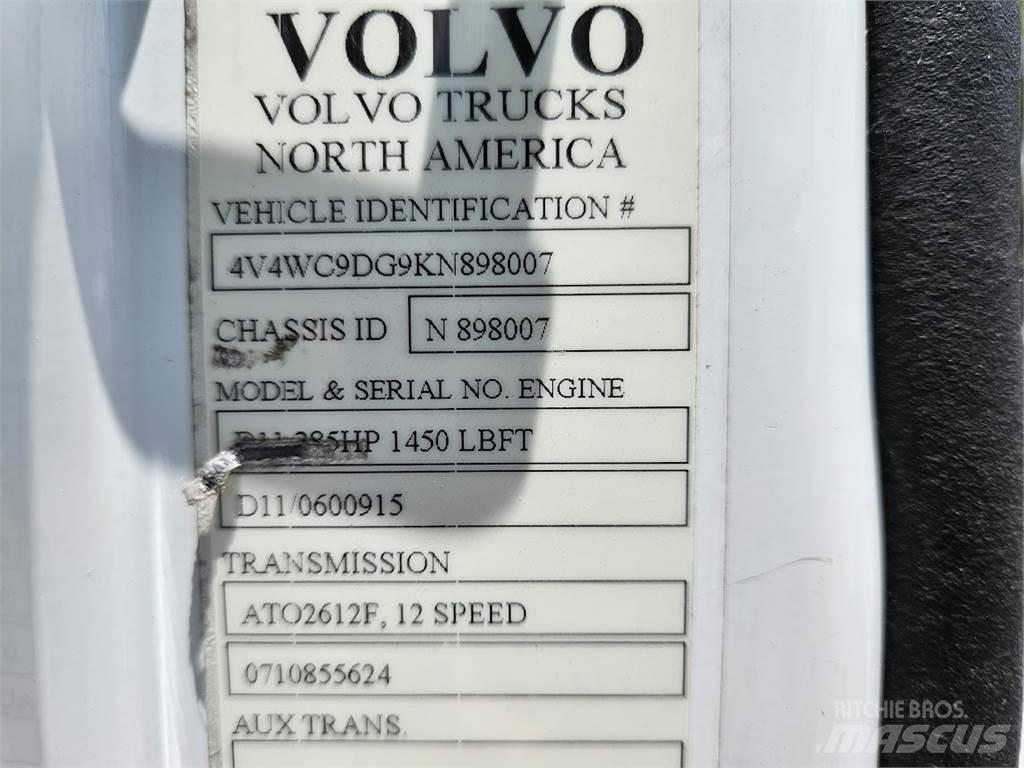 Volvo VNR64T300 Vetopöytäautot
