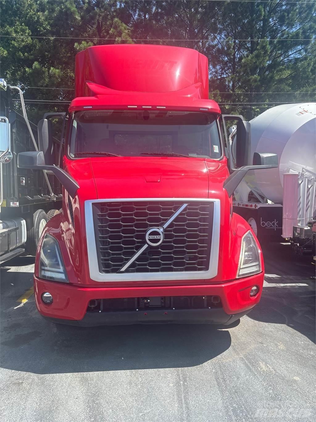 Volvo VNR64T300 Vetopöytäautot