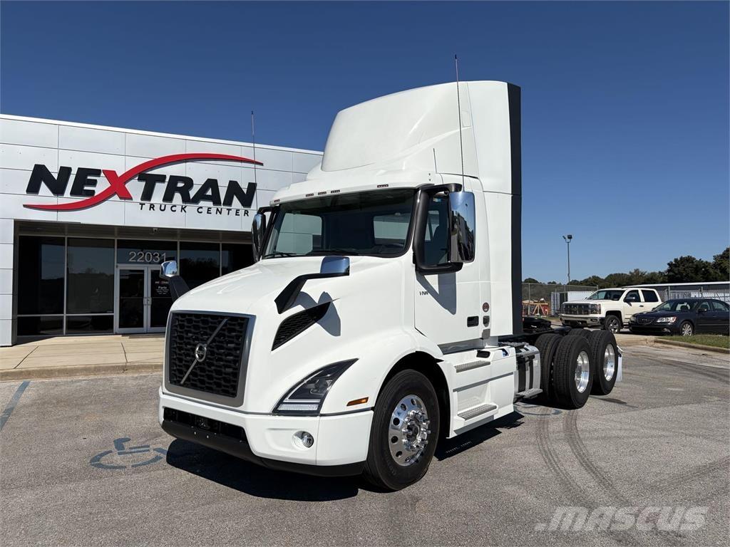 Volvo VNR64T300 Vetopöytäautot