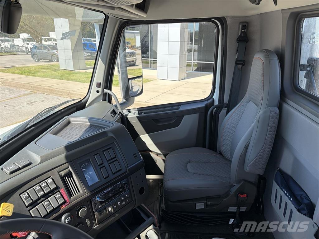 Volvo VNR64T300 Vetopöytäautot