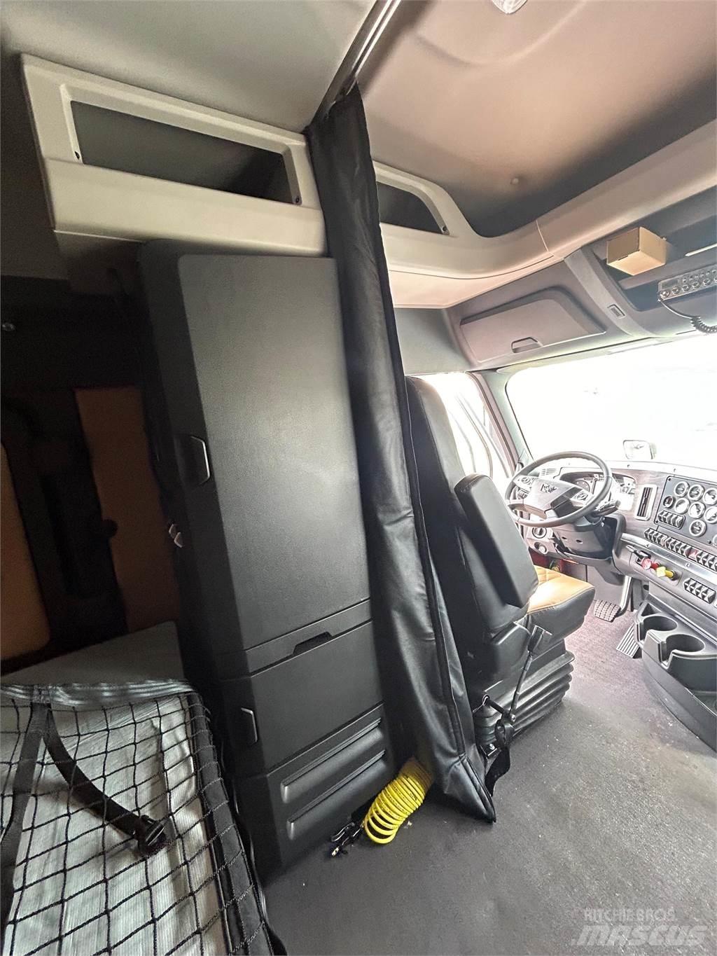 Western Star 49X Vetopöytäautot